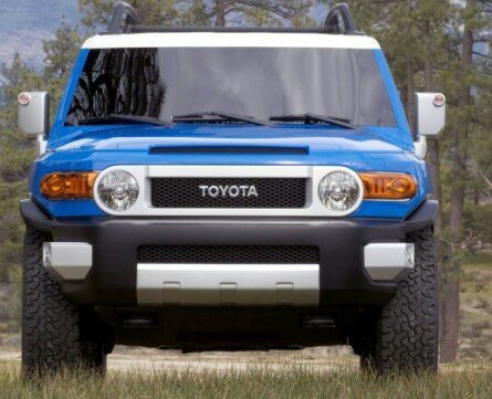 Руководство по эксплуатации: Toyota FJ Cruiser Руководство по эксплуатации: Toyota FJ Cruiser